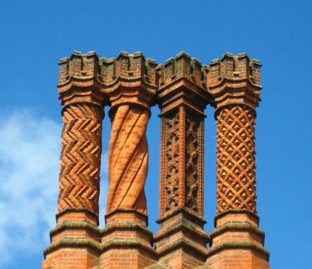 chimneys-hampton-court-palace